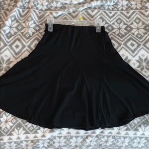 Flowy black skirt